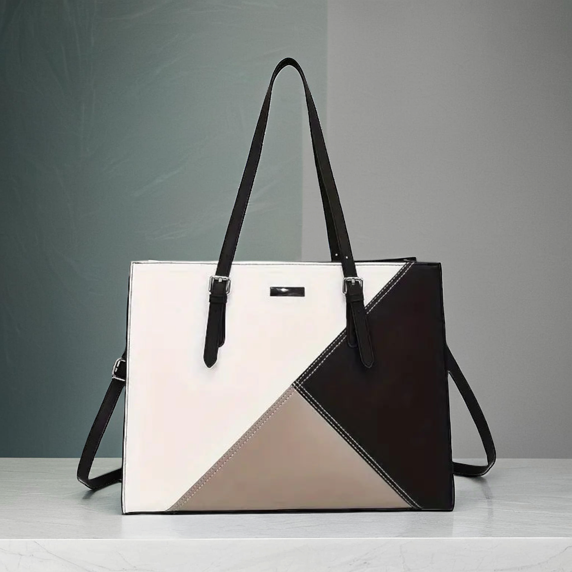 ICONIC TOTE SKIN - carryo.pk